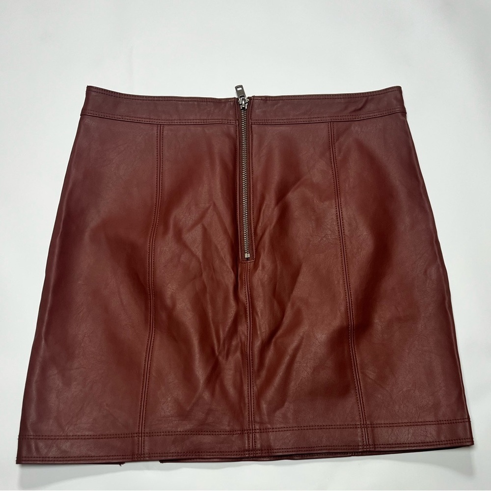 Fashion Nova Faux Leather Mini Skirt Medium | Girls Night Out Party Fall Chic - Picture 2 of 3